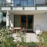 Premium Apartment - Metro & Parking